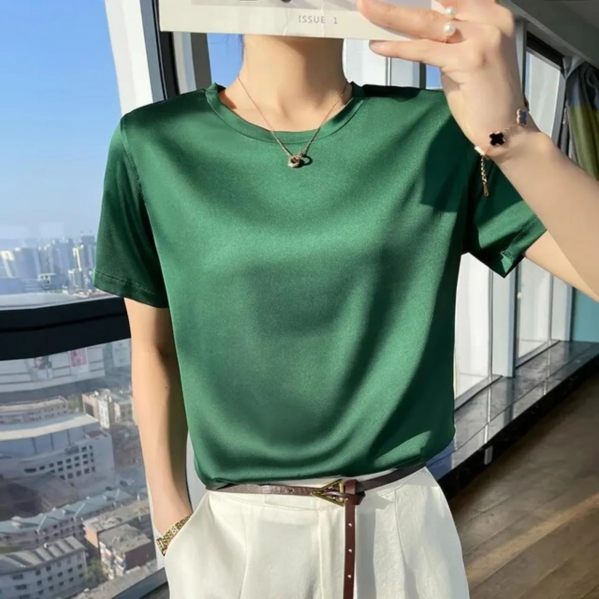 Magliette estive Donna O Collo T-shirt a maniche corte T-shirt da donna allentata tinta unita in raso blu champagne Top
