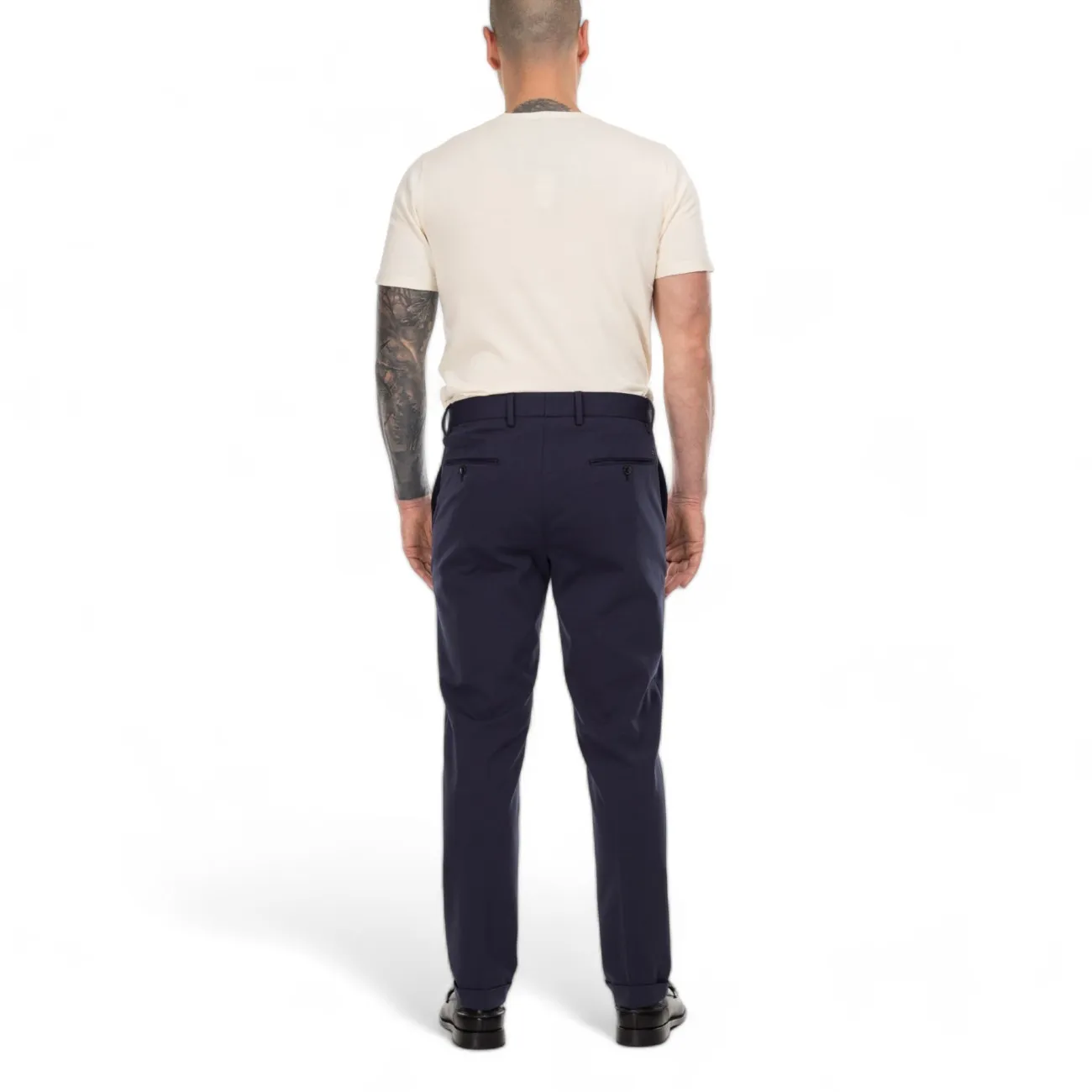 Outfit pantalone blu classico